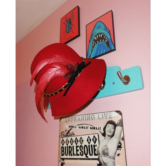 Vintage Liz Claiborne Red Wool Cloche Hat w/ Feathers church hat Kentucky Derby main image 11